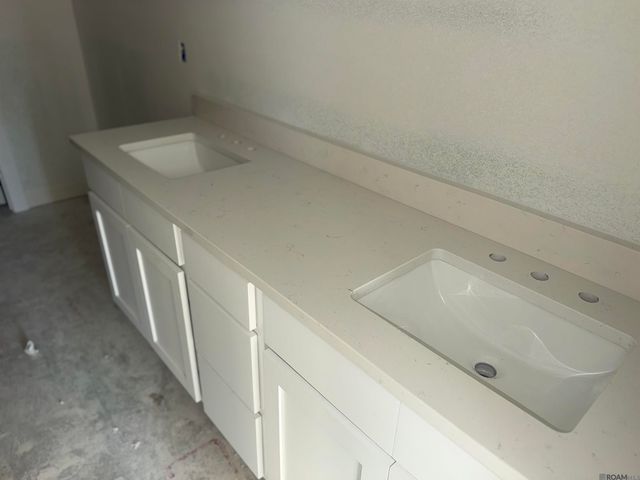 12860 St Lucia Dr, Maurepas, LA 70449