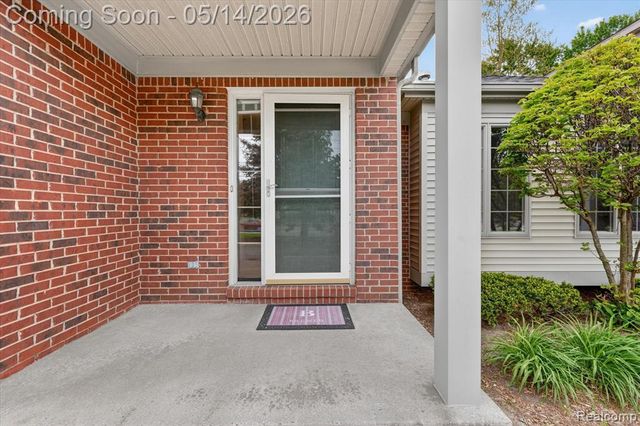 6020 N Newburgh Road, Westland, MI 48185