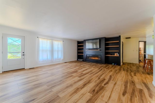 656 S Main Street, Upland, IN 46989