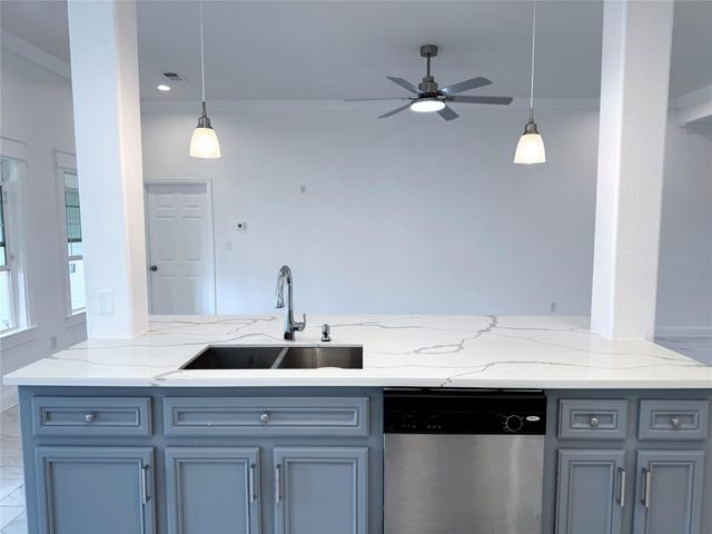 10829 Deaf Smith Street, La Porte, TX 77571