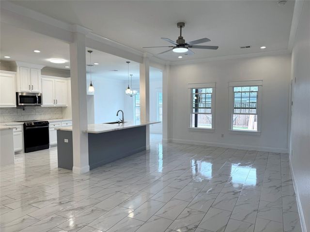 10829 Deaf Smith Street, La Porte, TX 77571