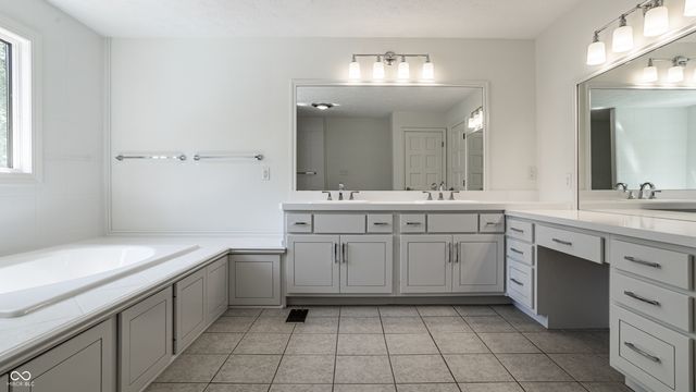 5245 N COUNTY ROAD 600 E, Brownsburg, IN 46112