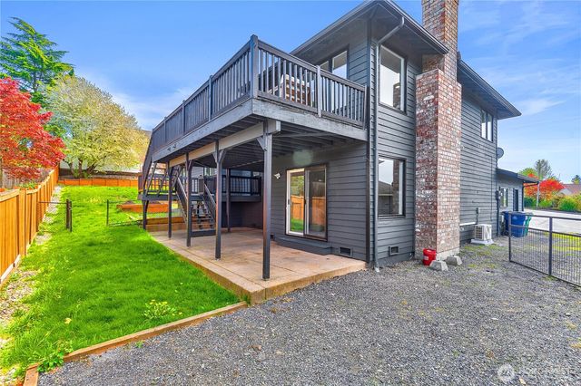 6807 57th Street NE, Marysville, WA 98270