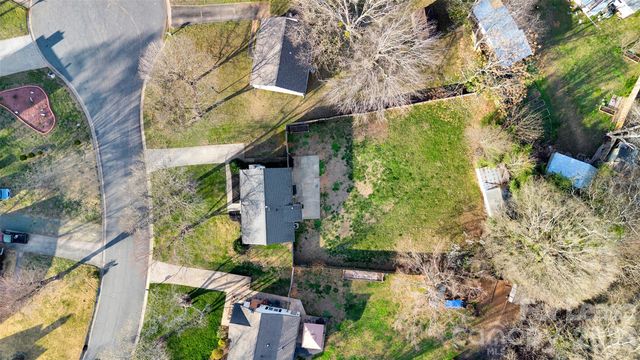 6724 Woodwedge Drive, Charlotte, NC 28227
