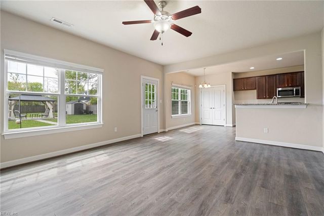 2115 Broadmoor AVE, Chesapeake, VA 23323