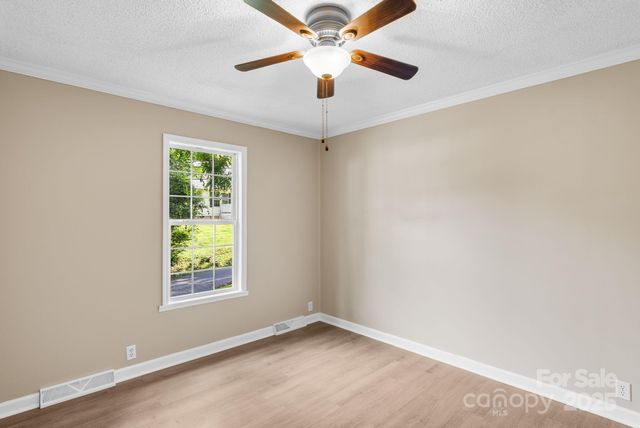 7 Wyatt Street, Asheville, NC 28803
