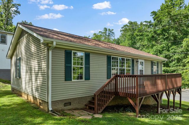 7 Wyatt Street, Asheville, NC 28803