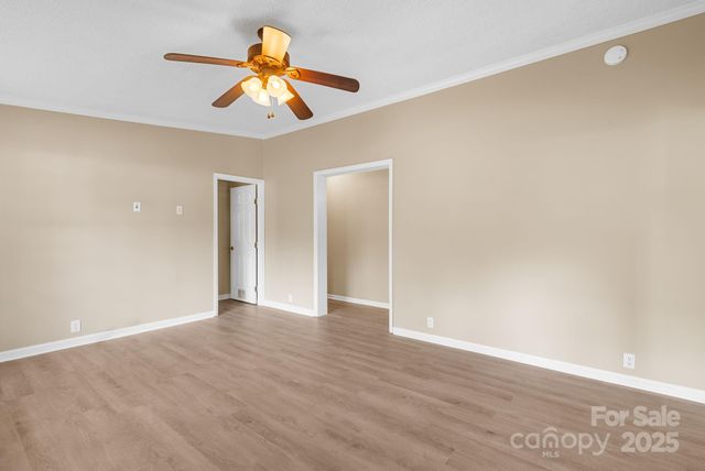 7 Wyatt Street, Asheville, NC 28803