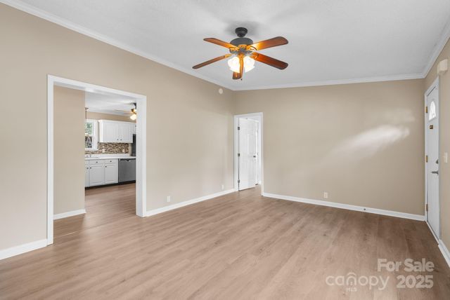 7 Wyatt Street, Asheville, NC 28803