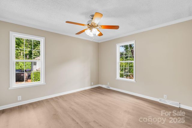 7 Wyatt Street, Asheville, NC 28803