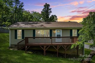 7 Wyatt Street, Asheville, NC 28803