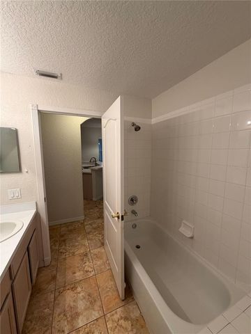 302 CRYSTAL GOBLET COURT, Valrico, FL 33594