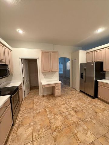 302 CRYSTAL GOBLET COURT, Valrico, FL 33594