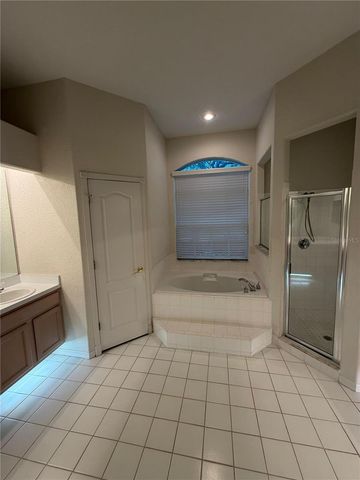 302 CRYSTAL GOBLET COURT, Valrico, FL 33594