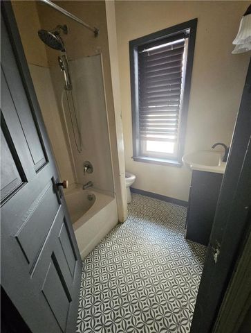 132 North 2nd Street, Allentown City, PA 18101