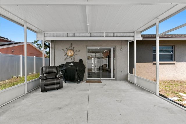 6404 HEATHER MOOR COURT, Tampa, FL 33634