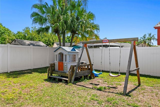 6404 HEATHER MOOR COURT, Tampa, FL 33634