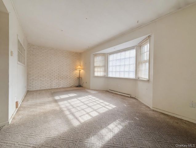 17 Lake Prom, Ronkonkoma, NY 11779