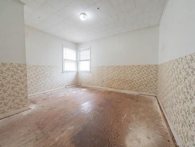17 Lake Prom, Ronkonkoma, NY 11779