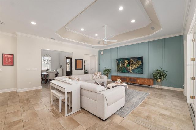 11207 ROZ WAY, Oxford, FL 34484