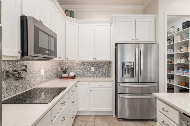 11207 ROZ WAY, Oxford, FL 34484