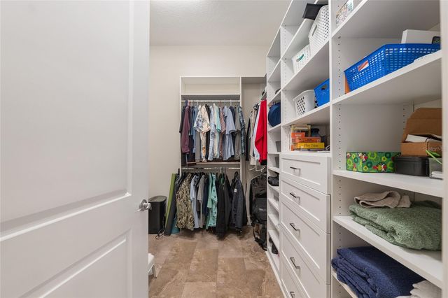 11207 ROZ WAY, Oxford, FL 34484