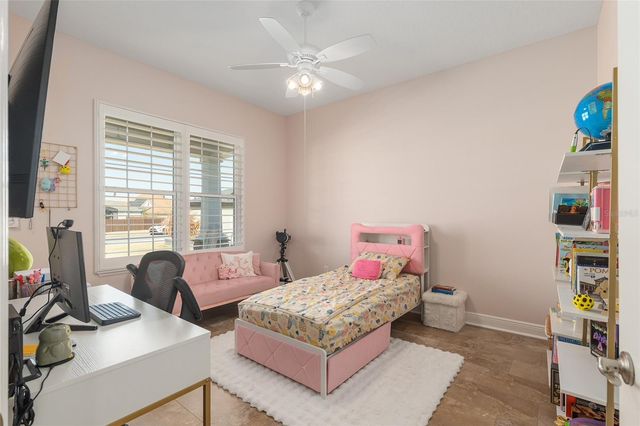 11207 ROZ WAY, Oxford, FL 34484