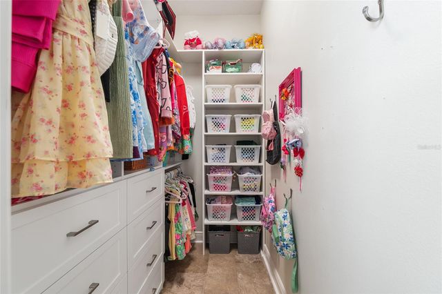 11207 ROZ WAY, Oxford, FL 34484