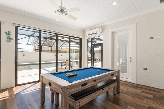 11207 ROZ WAY, Oxford, FL 34484