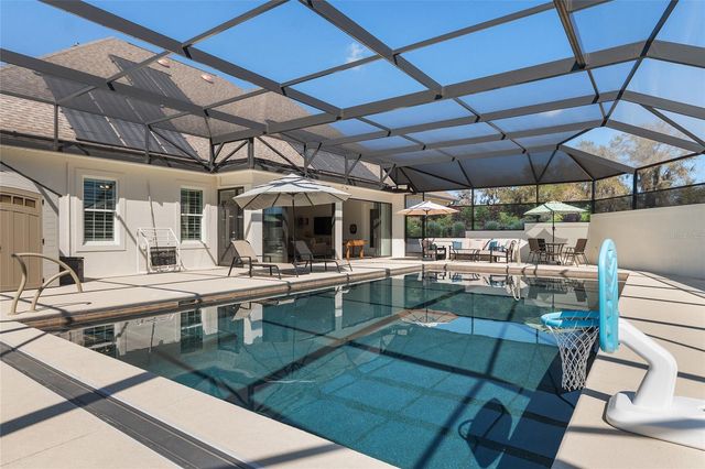 11207 ROZ WAY, Oxford, FL 34484