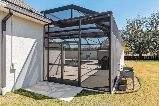 11207 ROZ WAY, Oxford, FL 34484