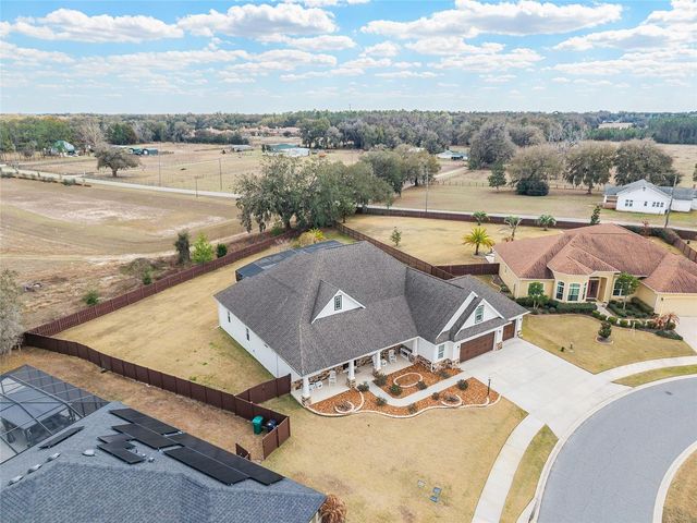 11207 ROZ WAY, Oxford, FL 34484