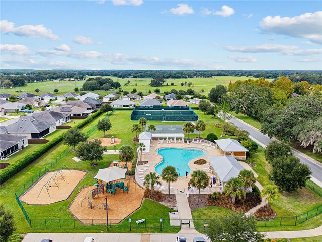 11207 ROZ WAY, Oxford, FL 34484