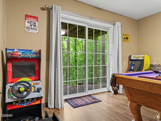 425 Hemlock Lane, Sevierville, TN 37876