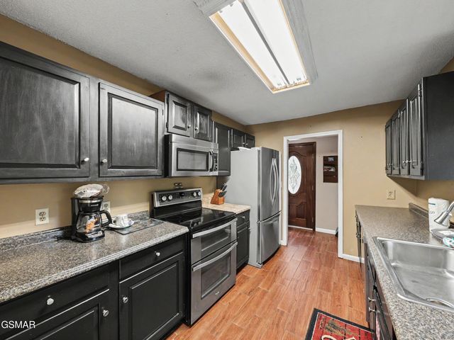 425 Hemlock Lane, Sevierville, TN 37876