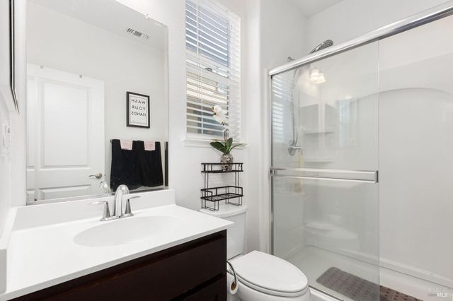 291 Ginger St, Vacaville, CA 95687