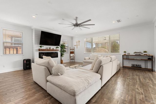 291 Ginger St, Vacaville, CA 95687