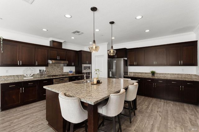 291 Ginger St, Vacaville, CA 95687