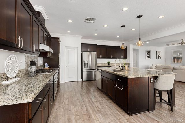 291 Ginger St, Vacaville, CA 95687