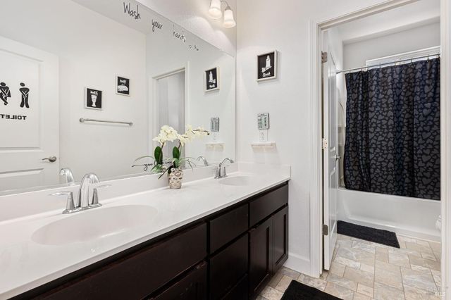 291 Ginger St, Vacaville, CA 95687