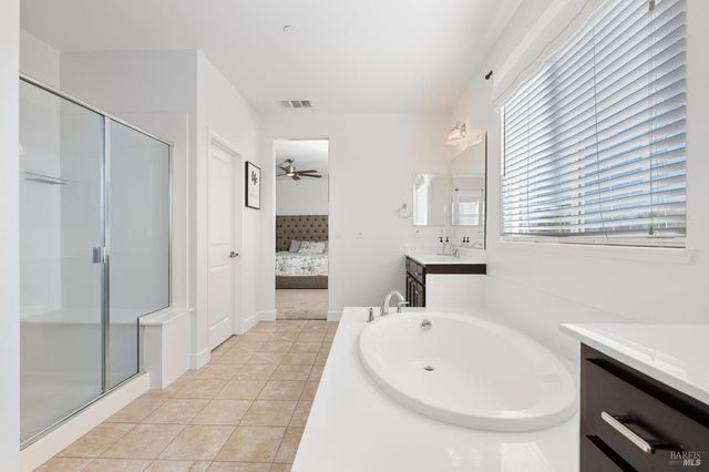 291 Ginger St, Vacaville, CA 95687