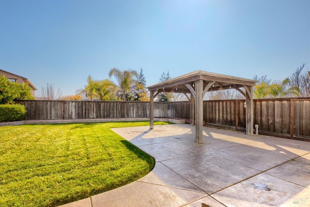 291 Ginger St, Vacaville, CA 95687