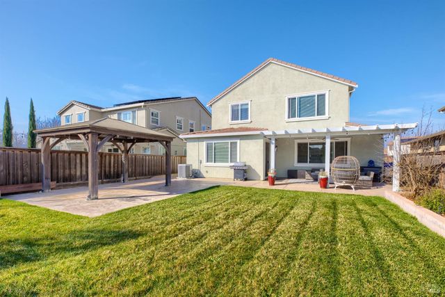 291 Ginger St, Vacaville, CA 95687