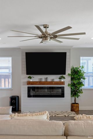 291 Ginger St, Vacaville, CA 95687