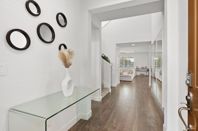 291 Ginger St, Vacaville, CA 95687