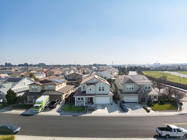 291 Ginger St, Vacaville, CA 95687