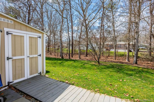638 Fresh Pond Avenue 343, Calverton, NY 11933