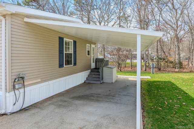 638 Fresh Pond Avenue 343, Calverton, NY 11933
