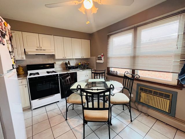 6968 W Diversey Avenue 7, Chicago, IL 60707