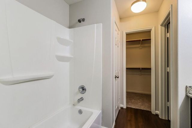 2730 Mesquite Ridge Drive, Houston, TX 77073